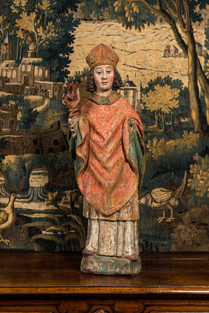 Grand saint évêque en chêne sculpté et polychromé, Allemagne, Rhin supérieur, fin du 15ème