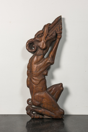 Fragment de balustrade en forme de dragon féminin en bois sculpté, 19ème