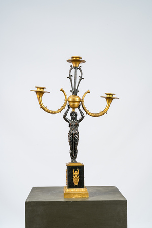 Candélabre à trois lumières en bronze doré et patiné, France, 19ème