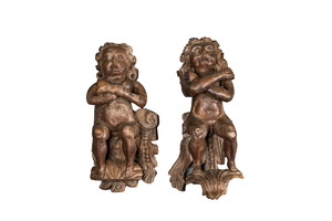 Une paire d'anges grotesques en chêne, Flandres, vers 1700