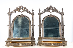 Paire de miroirs en bois patiné de style néo-classique, France, 19ème