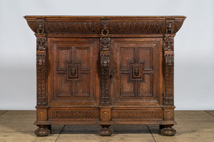 Buffet de style Renaissance en bois, probablement 17ème