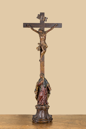 Crucifix en bois sculpté, France, 18ème