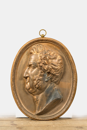Plaque en bronze doré au portrait d'homme de profil, 19ème