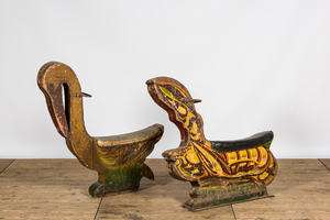 Deux figures de carrousel en bois polychrome en forme de pélican et d'homard, 1ère moitié du 20ème