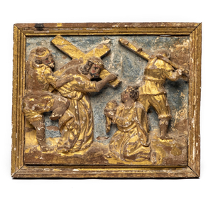 Een polychroom en verguld houten reliëf met de voorstelling van Christus en de heilige Veronica, 18e eeuw