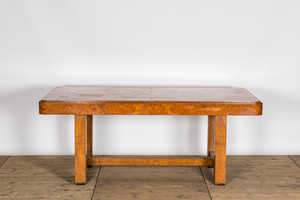 Table de style Art Déco en placage de bois de racine, 20ème