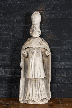Saint évêque en pierre calcaire sculptée, 18ème