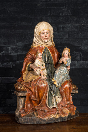 Sainte Anne trinitaire en tilleul sculpté et polychromé, Atelier du Maître de Rabenden, Allemagne du Sud, 1er quart du 16ème