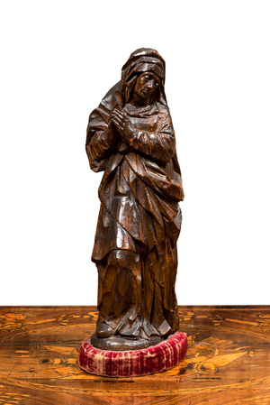 Vierge de Calvaire en noyer sculpté, Pays-Bas méridionaux, 16ème